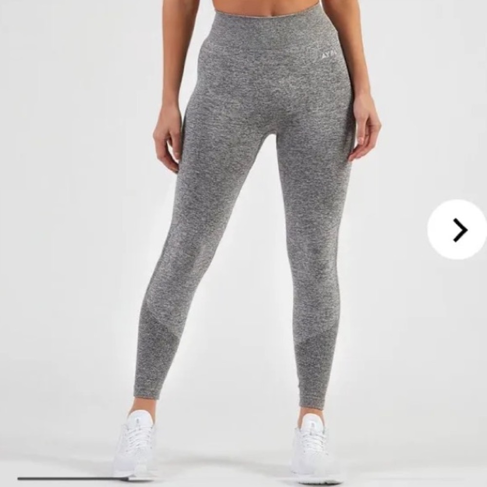 NEW AYBL Motion Seamless Leggings in color grey marl size small